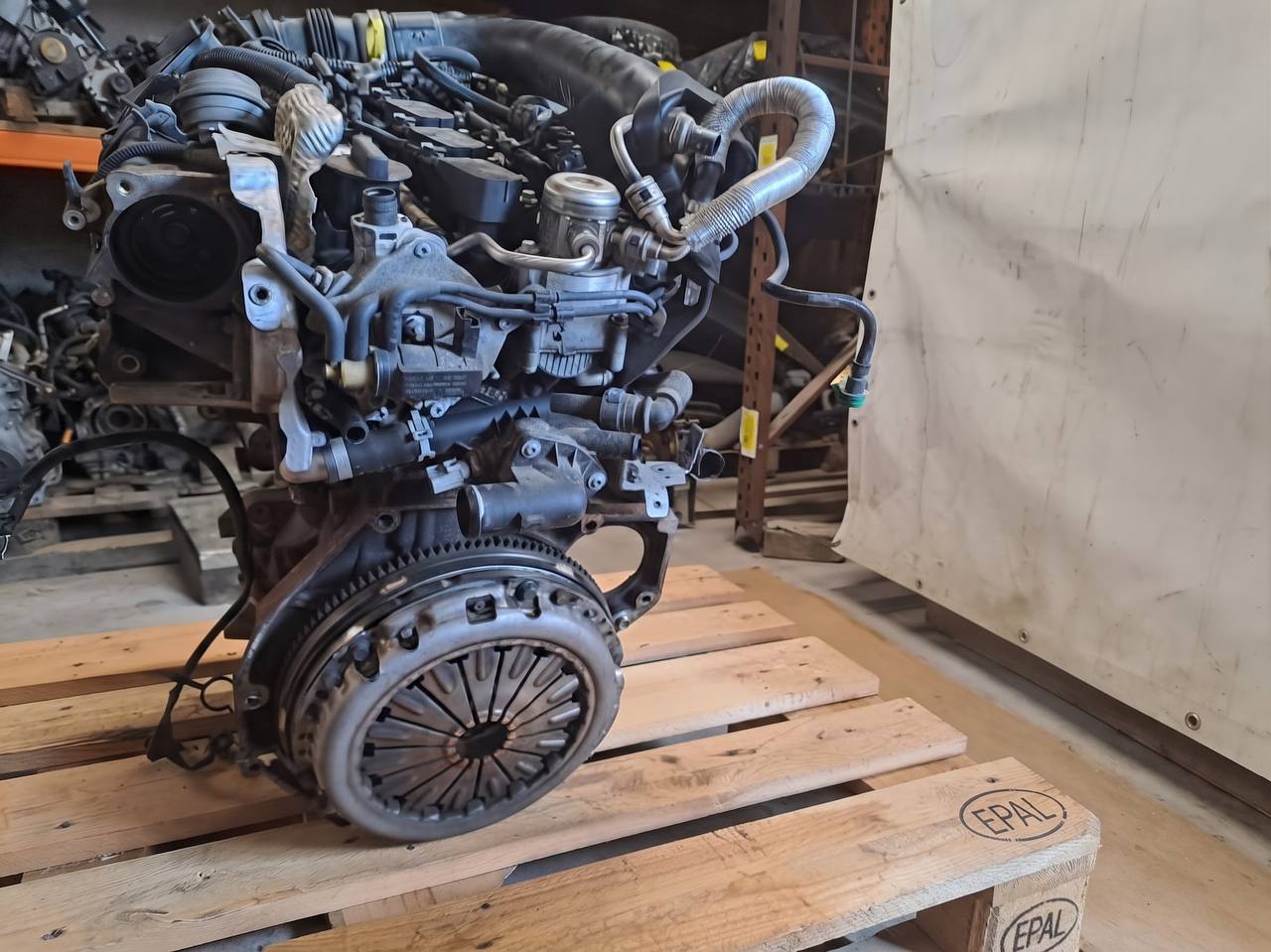 Complete engine Ford C-MAX II 1.0 EcoBoost 125 hp (M1DA) - vue 2