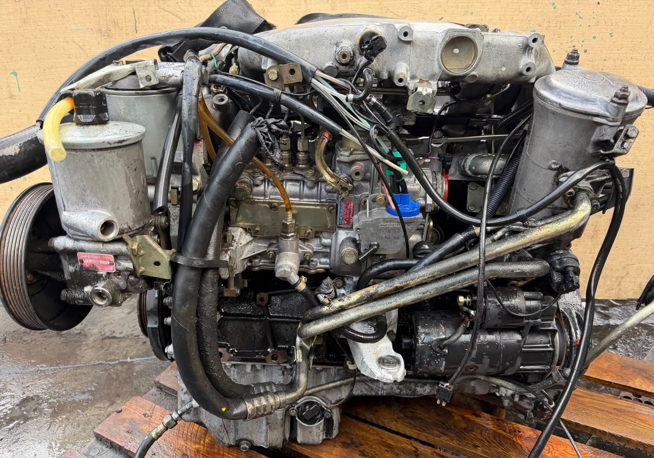 Complete engine Mercedes-Benz 250 TD Turbo 126 hp (OM602.962) - vue 4