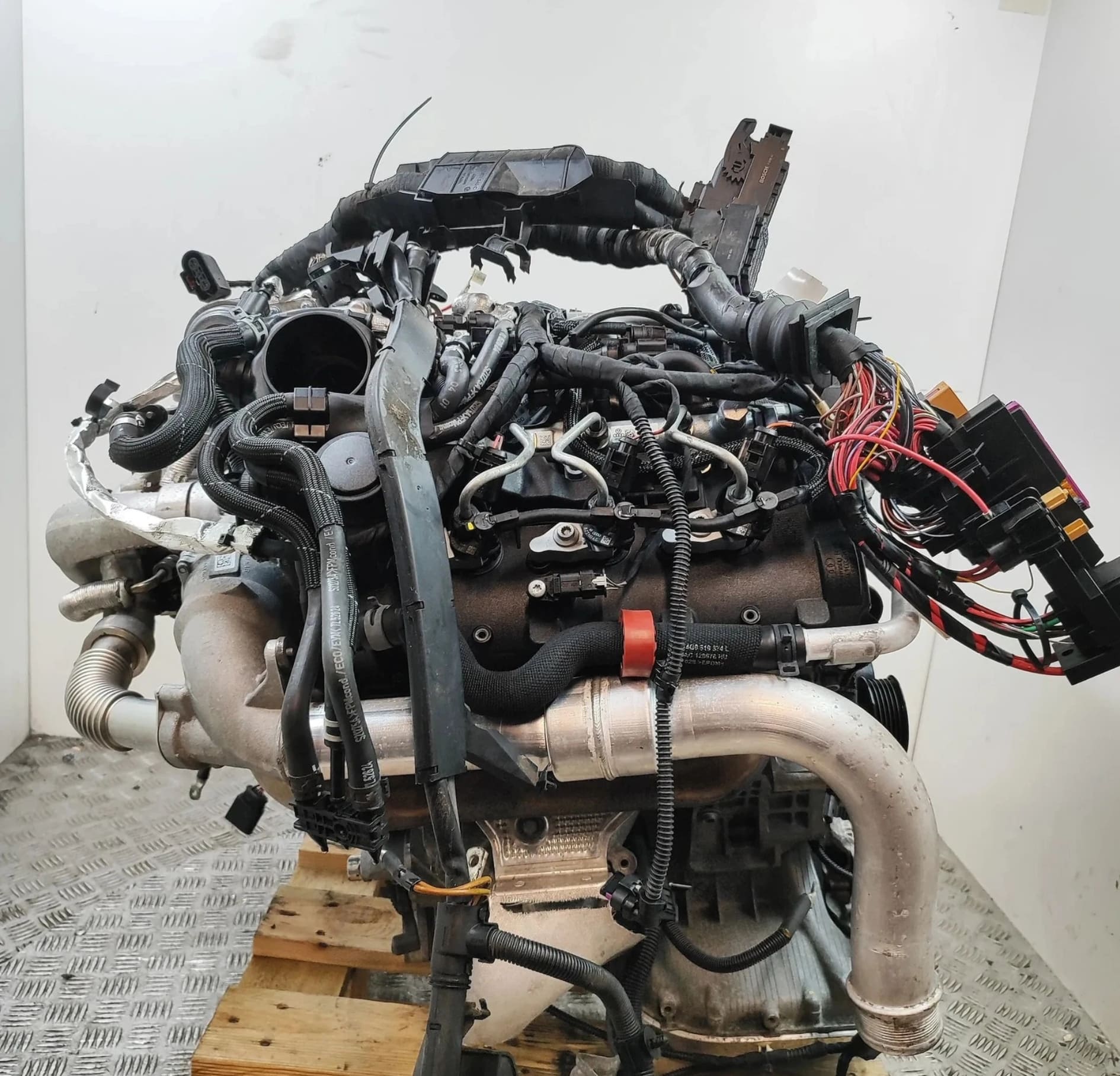 Moteur complet Audi A6 Avant (C7 / 4G) 3.0 BiTDI quattro 320 cv (CVUA) - vue 3