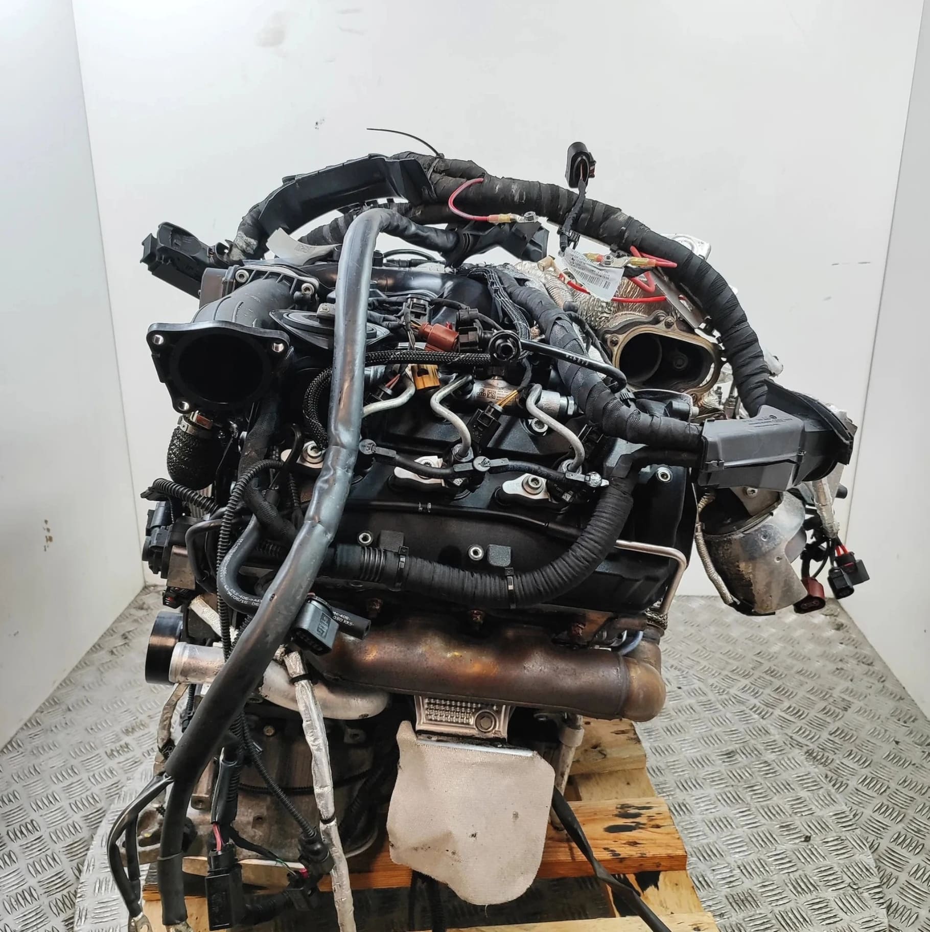 Moteur complet Audi A6 Avant (C7 / 4G) 3.0 BiTDI quattro 320 cv (CVUA) - vue 4
